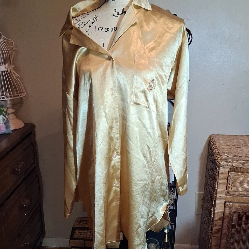 VINTAGE CHRISTIAN DIOR GOLD SATINLIKE NIGHTSHIRT SIZE MEDIUM